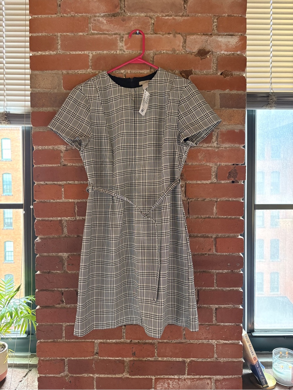 H&M Black and White Plaid Short-Sleeve Mini Dress